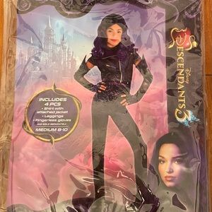 Disney Descendants Mal Costume. Size 8-10 with Wig!